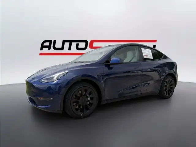 2023 Tesla Model Y Long Range Dual Motor All-Wheel Drive's photo