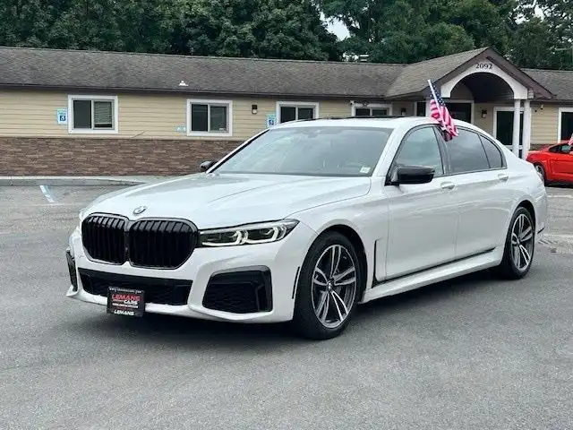 2020 BMW 7 Series 740i xDrive's photo