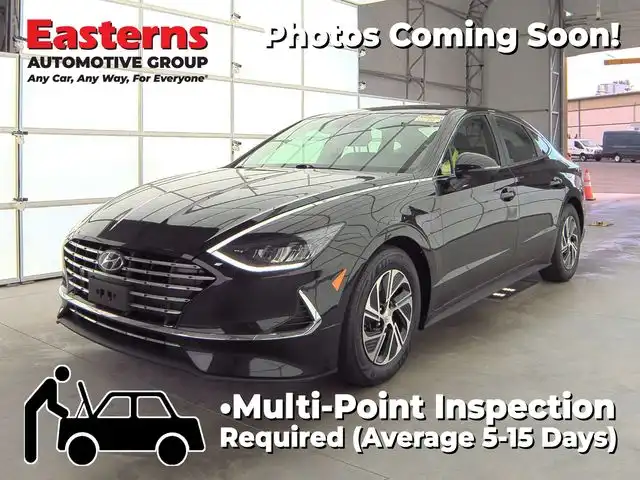 2022 Hyundai Sonata Blue's photo
