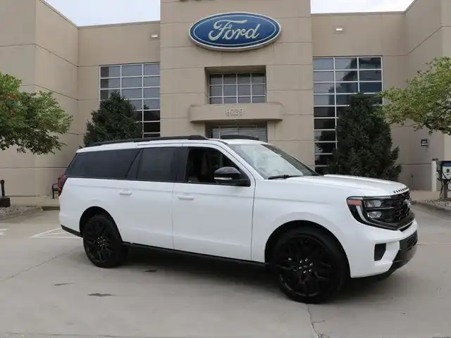 2027 Ford Expedition Platinum MAX 4x4's photo