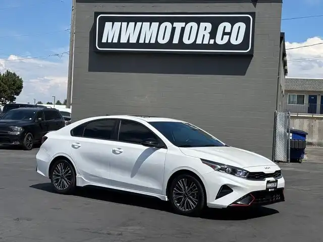 2024 Kia Forte GT-Line AT's photo