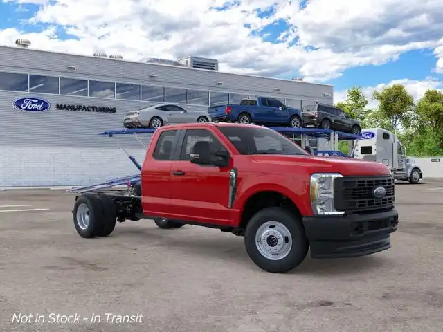 2026 Ford F-350 XL 4x4 SuperCab 168-In DRW's photo