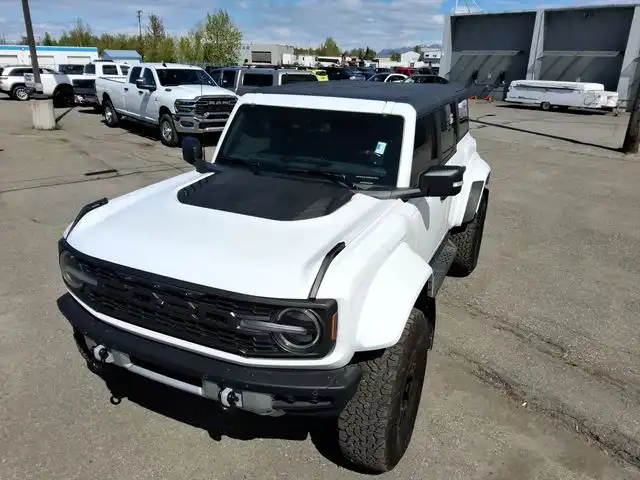2025 Ford Bronco Raptor 4x4's photo