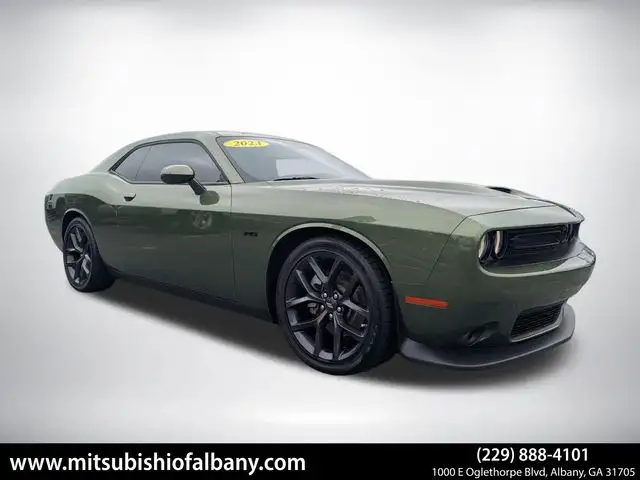 2023 Dodge Challenger R/T's photo
