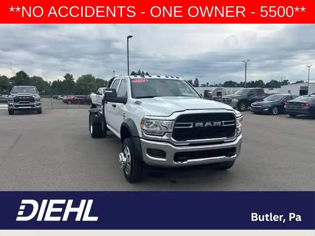 2024 RAM 5500 Tradesman 4X4 Crew Cab DRW 173" WB's photo