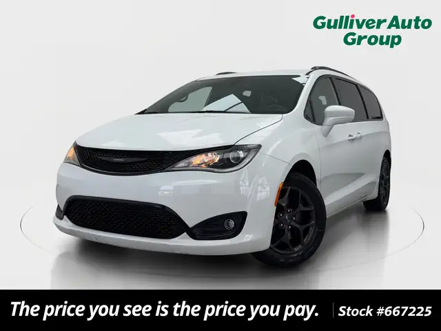 2019 Chrysler Pacifica Touring L Plus's photo