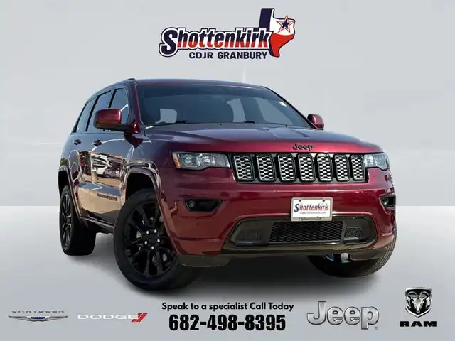 2022 Jeep Grand Cherokee Laredo X 4WD's photo
