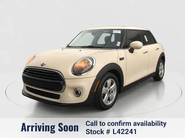 2020 MINI Cooper Cooper's photo