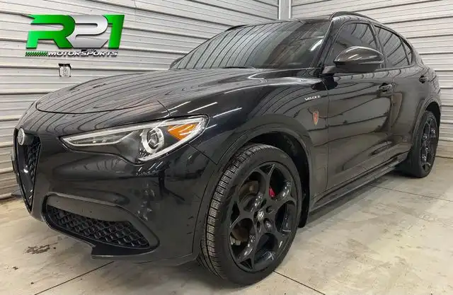 2022 Alfa Romeo Stelvio Ti Veloce AWD's photo