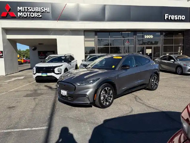 2023 Ford Mustang-Mach-e Premium's photo