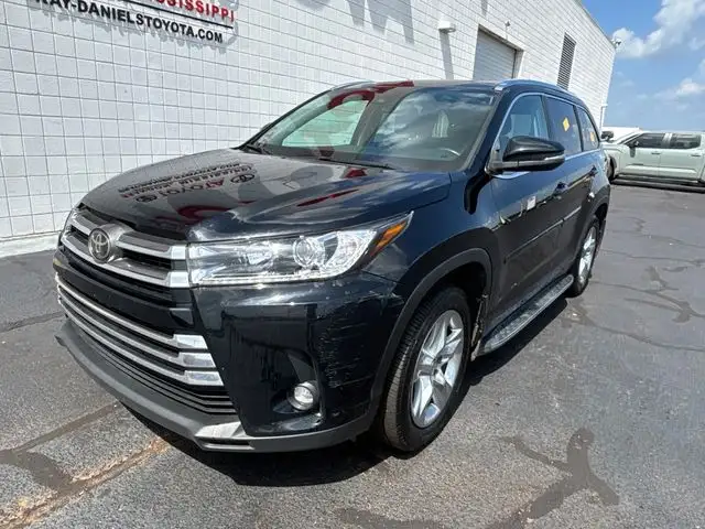 2019 Toyota Highlander Limited 4x2 V6's photo