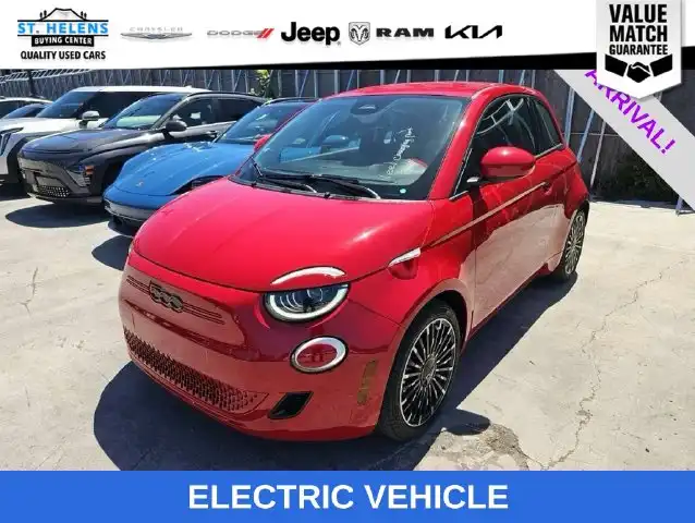 2024 FIAT 500e Base's photo