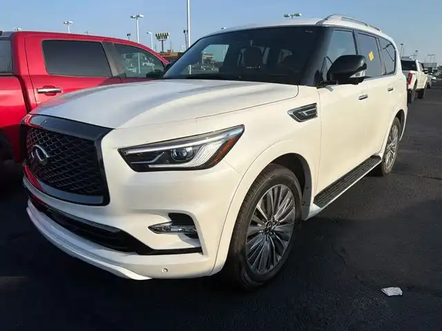2024 INFINITI QX80 Sensory 4WD's photo