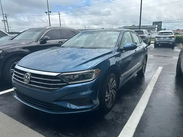 2020 Volkswagen Jetta 1.4T SEL Auto's photo