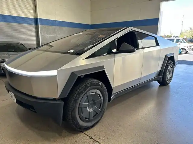2025 Tesla Cybertruck Cyberbeast's photo