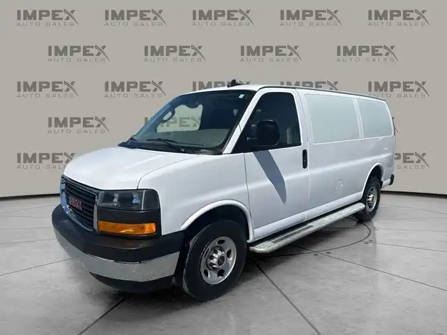 2023 GMC Savana 2500's photo