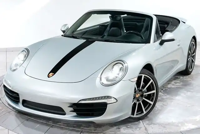 2015 Porsche 911 Carrera 4 Cabriolet's photo
