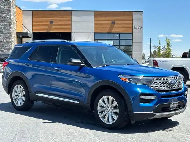 2022 Ford Explorer Limited HEV 4WD's photo