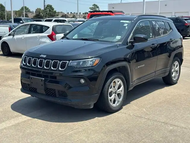 2025 Jeep Compass Latitude 4X4's photo
