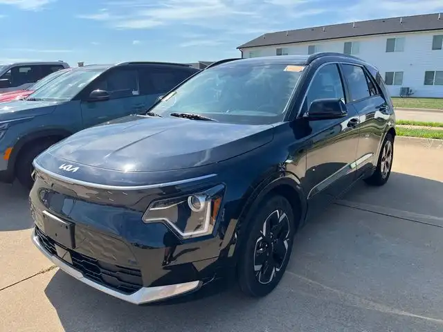2023 Kia Niro Wind EV's photo