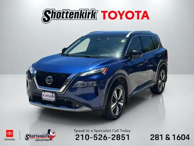 2021 Nissan Rogue Platinum FWD's photo