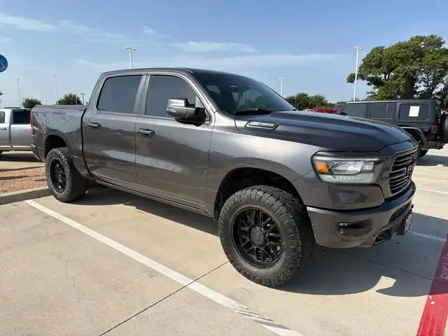 2024 RAM 1500 Laramie 4x4 Crew Cab 5'7's photo