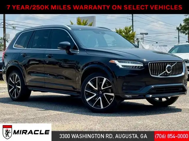 2020 Volvo XC90 T6 Momentum 6 Passenger AWD's photo