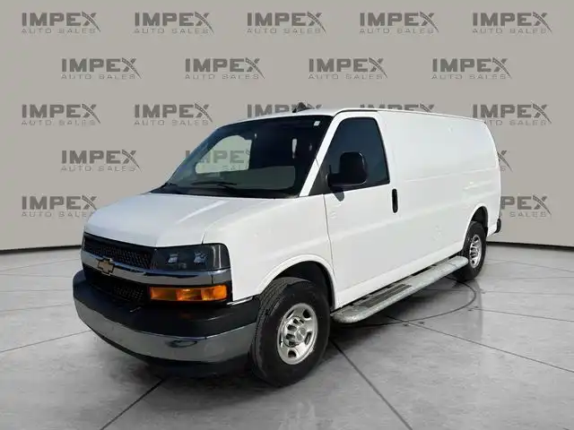 2023 Chevrolet Express 2500 Work Van HD's photo