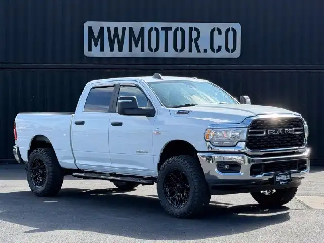 2024 RAM 2500 Big Horn 4WD Crew Cab SWB's photo