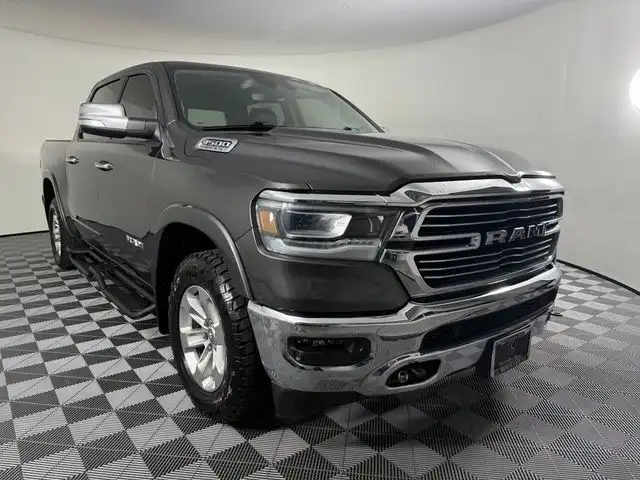 2022 RAM 1500 Laramie 4x4 Crew Cab 5'7's photo