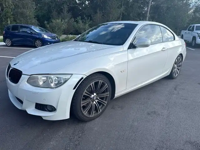 2013 BMW 3 Series 328i xDrive Coupe's photo