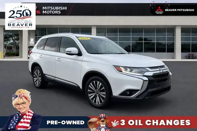 2019 Mitsubishi Outlander SEL FWD's photo
