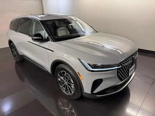 2026 Lincoln Nautilus Premiere AWD's photo