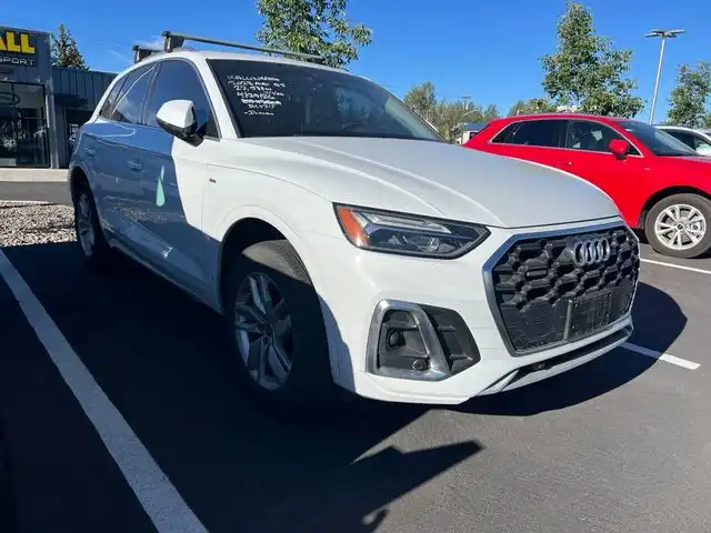 2023 Audi Q5 45 Premium's photo