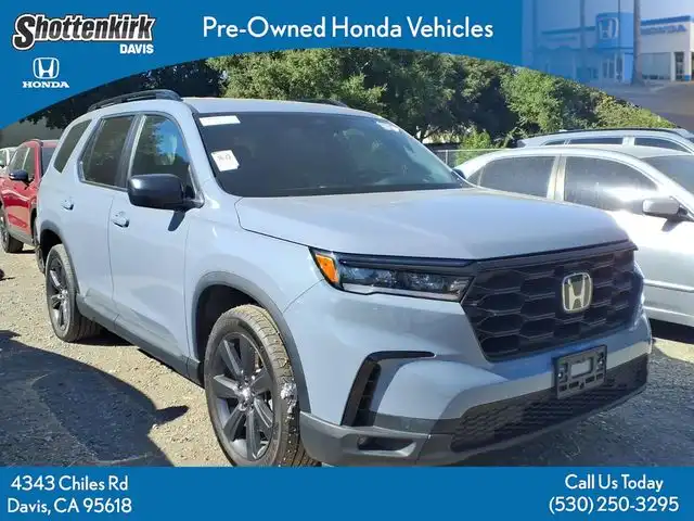 2025 Honda Pilot Sport AWD's photo