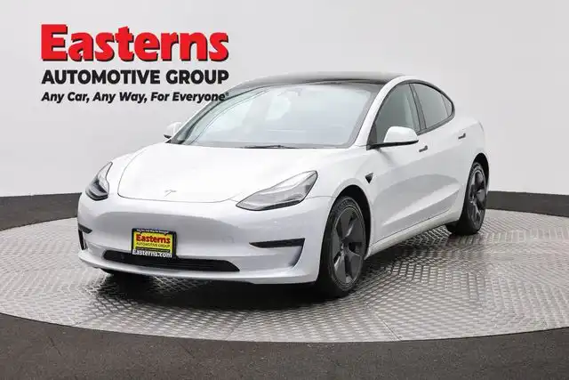 2023 Tesla Model 3 Base's photo