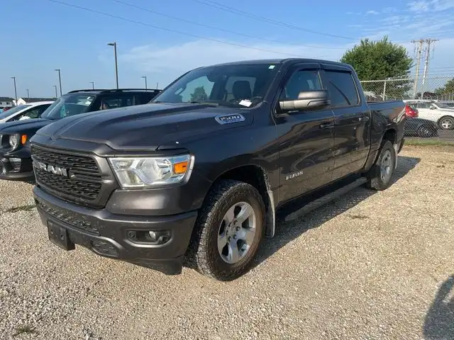 2024 RAM 1500 Big Horn/Lone Star 4x4 Crew Cab 5'7's photo