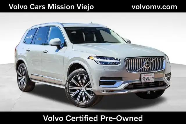 2025 Volvo XC90 B5 Core Bright 4WD's photo