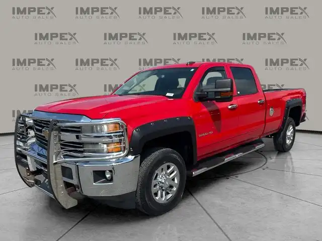 2015 Chevrolet Silverado HD 1LT 4WD Crew Cab Standard Box's photo