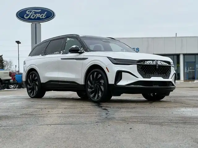 2024 Lincoln Nautilus Reserve AWD's photo