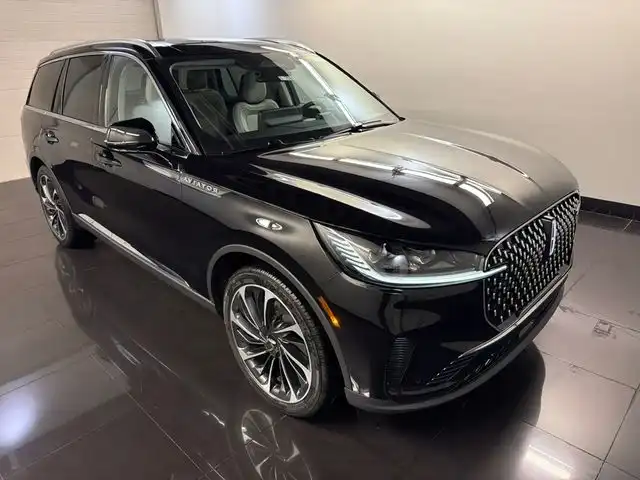 2026 Lincoln Aviator Reserve AWD's photo