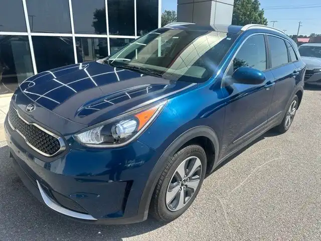 2018 Kia Niro LX's photo