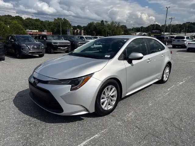 2024 Toyota Corolla LE CVT's photo