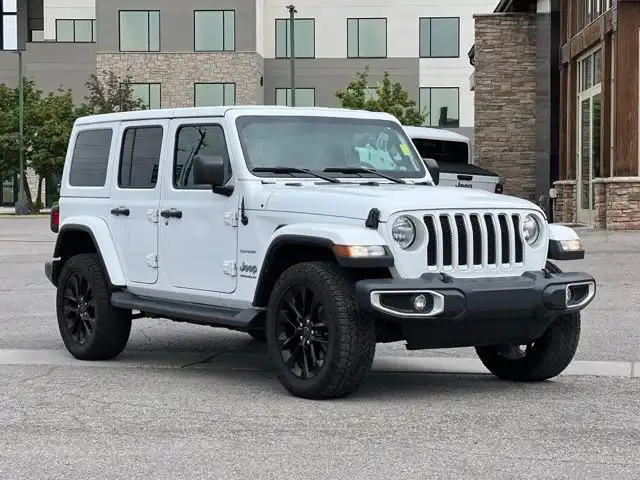 2023 Jeep Wrangler Sahara's photo