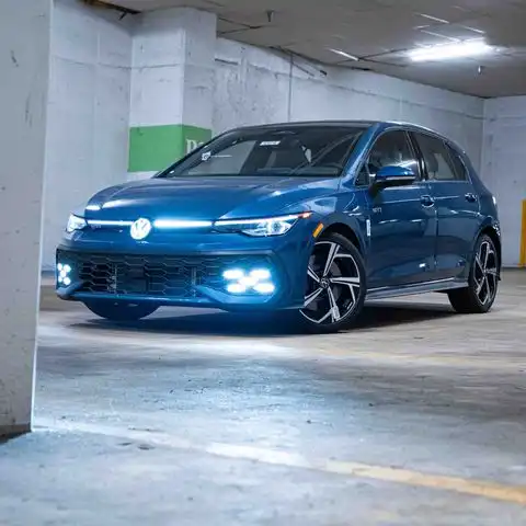 2026 Volkswagen Golf GTI 2.0T SE 4-door DSG's photo