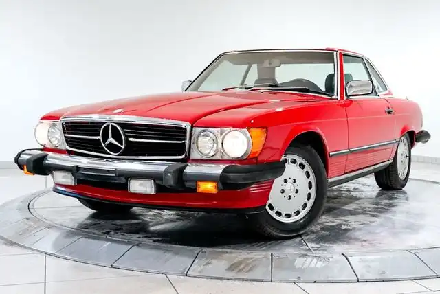 1989 Mercedes-Benz SL Used 1989 Mercedes-Benz 500-Class 560 SL's photo