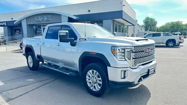 2021 GMC Sierra 4WD Crew Cab Standard Box Denali's photo
