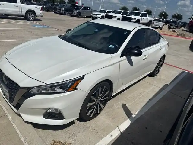 2020 Nissan Altima 2.5 SR's photo
