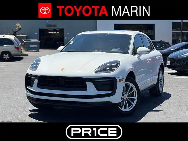 2023 Porsche Macan Base's photo