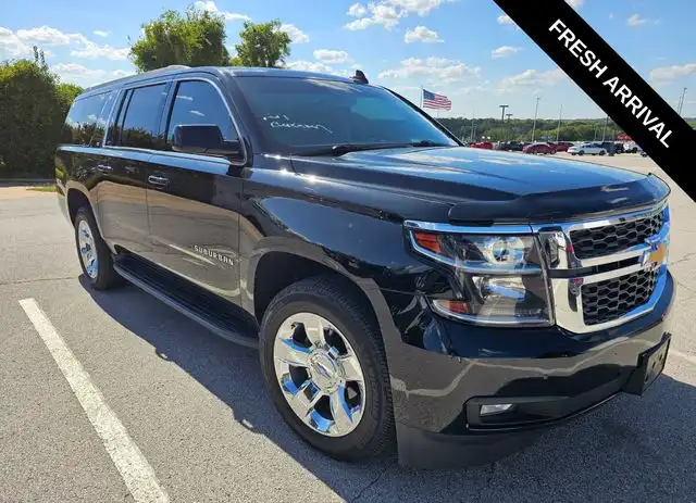 2018 Chevrolet Suburban LT 4WD 1500's photo